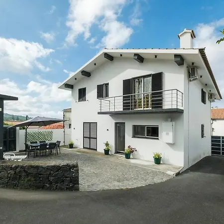 Feriehus House *