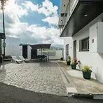 בית נופש House Ponta Delgada