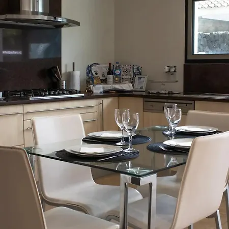 House בית נופש