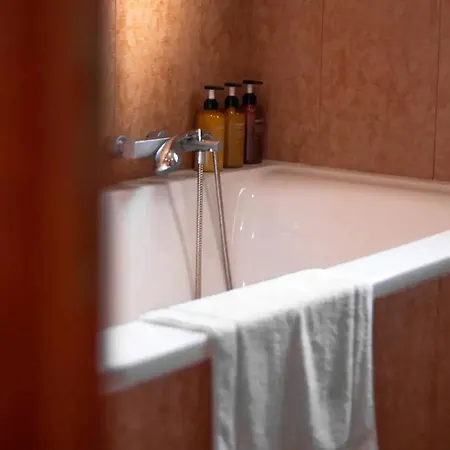 בית נופש House Ponta Delgada