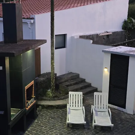House בית נופש Ponta Delgada